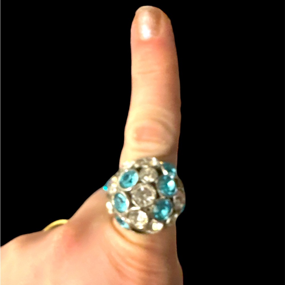 HSN network beautiful blue and white Diamond dome ring size nine or ten